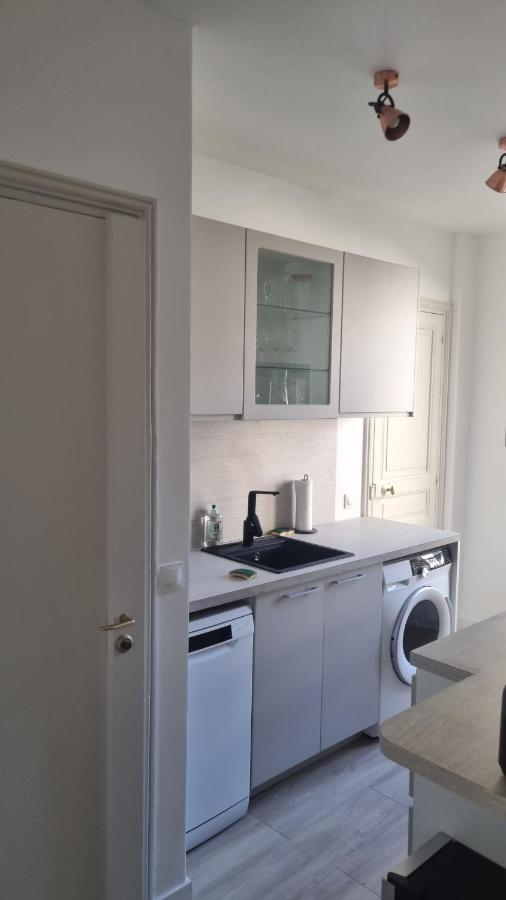Appartement Luxueux Dans Maison Bourgeoise Parisienne Levallois-Perret Exterior foto